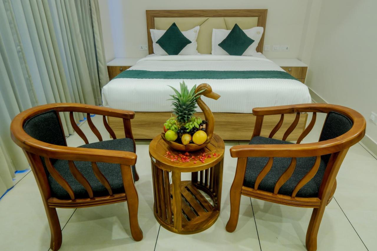 The Heartland Business Hotel, Trivandrum Thiruvananthapuram Ngoại thất bức ảnh